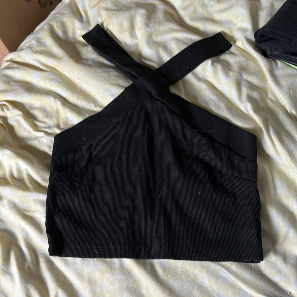 Black crop top
